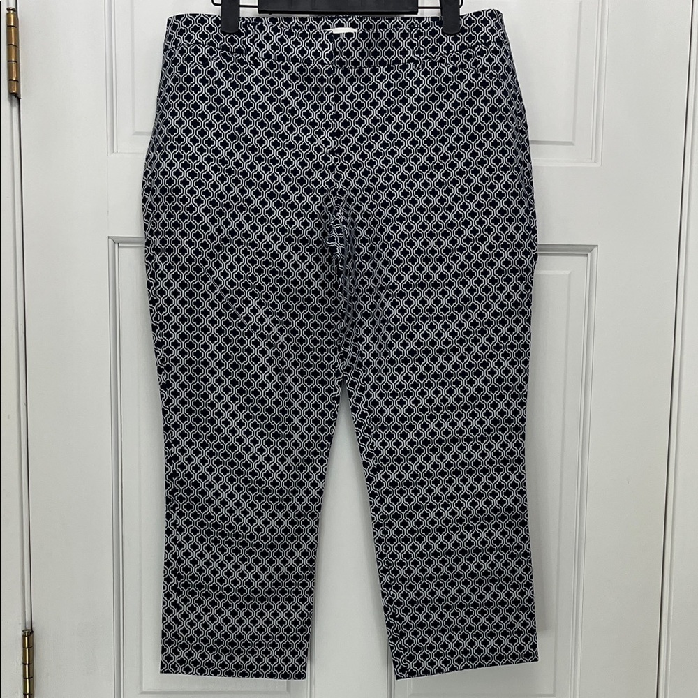 Adrienne Vittadini Navy and White Trellis Geometric Pattern Trousers - Size 8